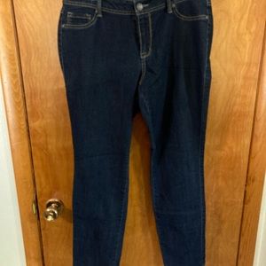 NWOT Roz & Ali skinny stretch jeans size 12